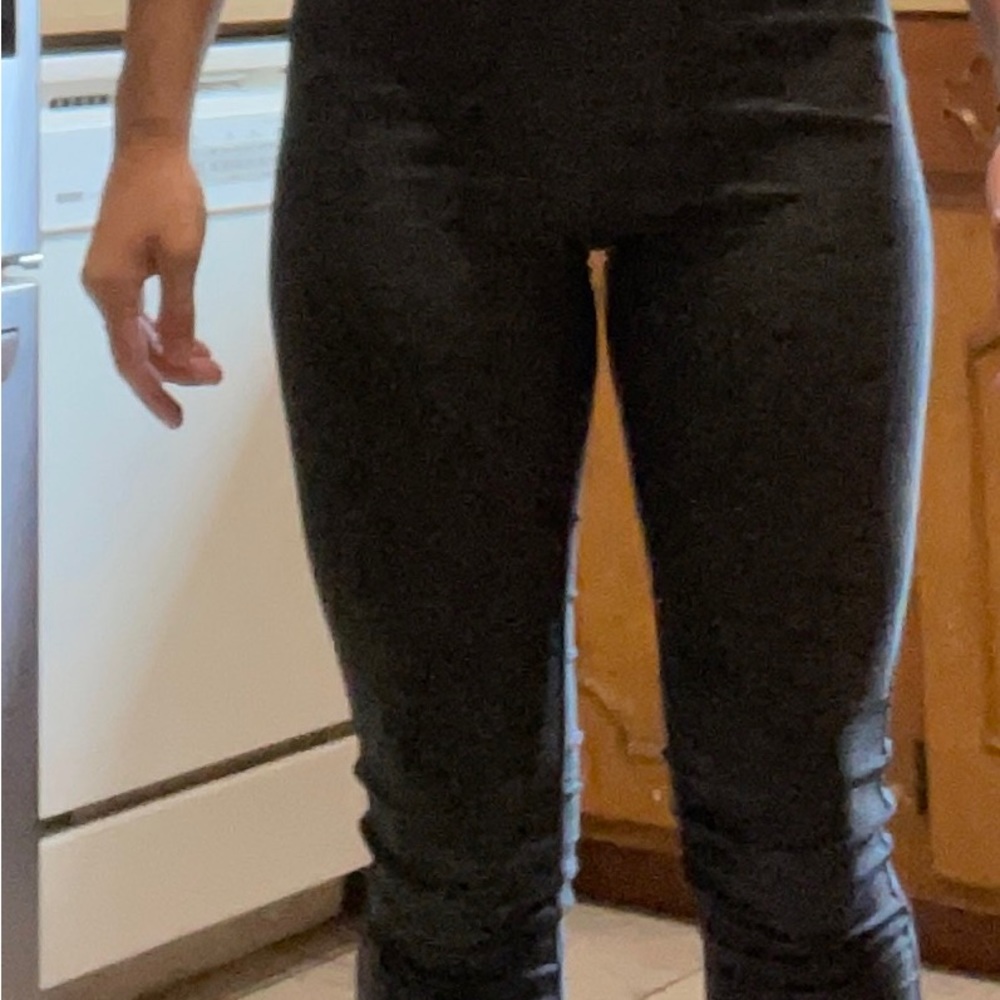 Capris - Picture 3 of 3